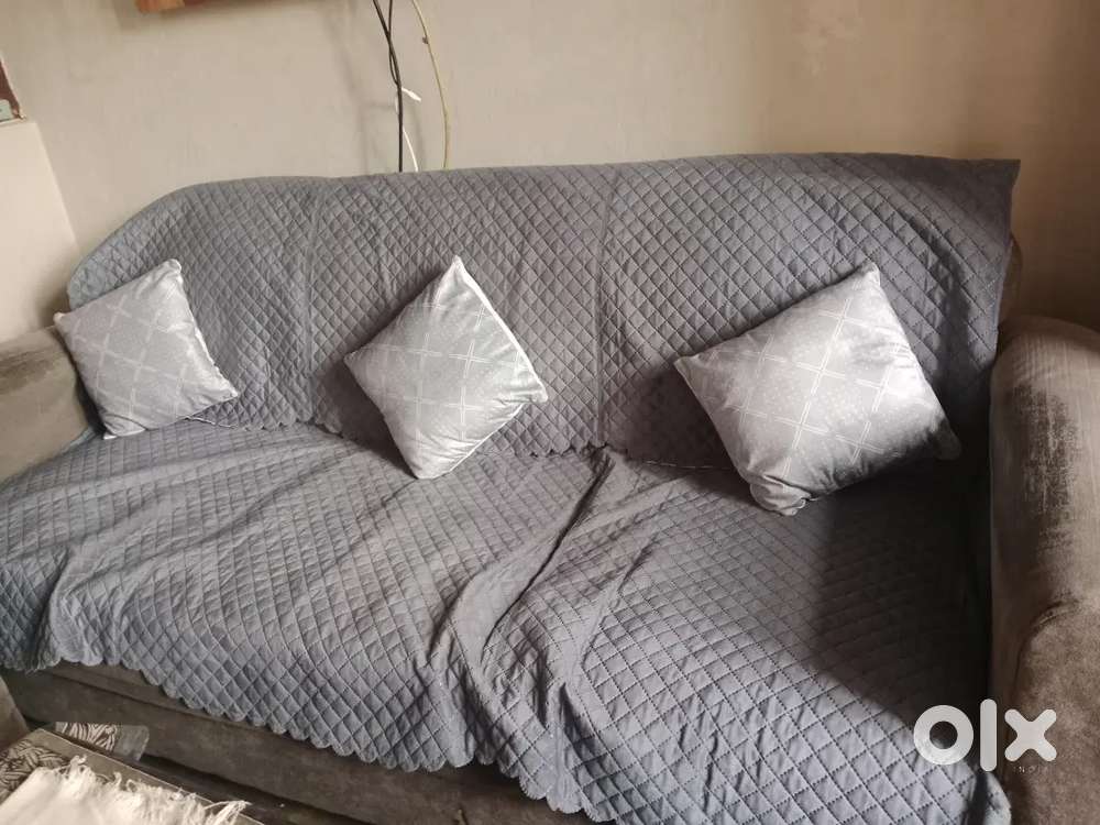 Good condition sofa 3 piece