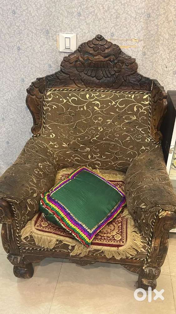 3+3+2 Haritage sofa set