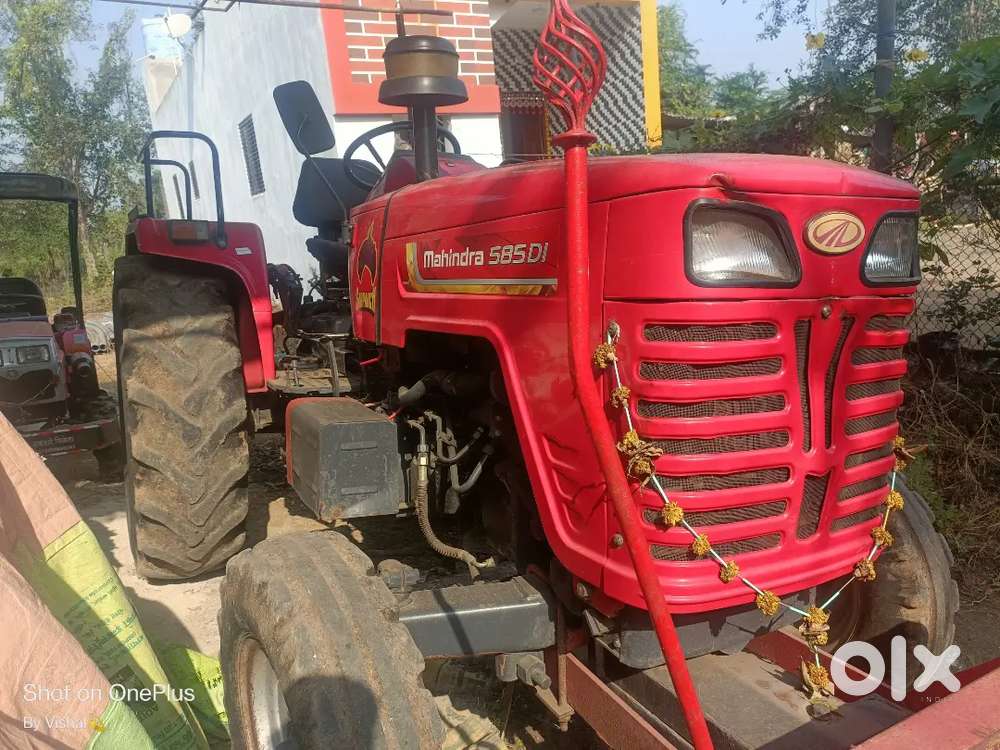 Mahindra 585 model 2022 good condition tayers 70%