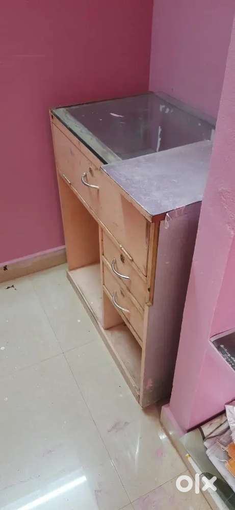 Display Showcase and table for sale