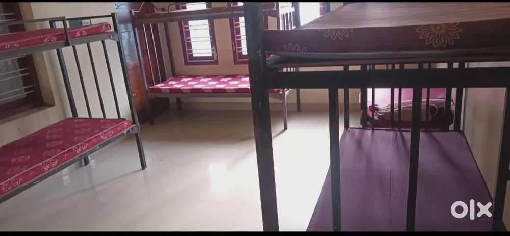 Running Ladies Hostel for rent