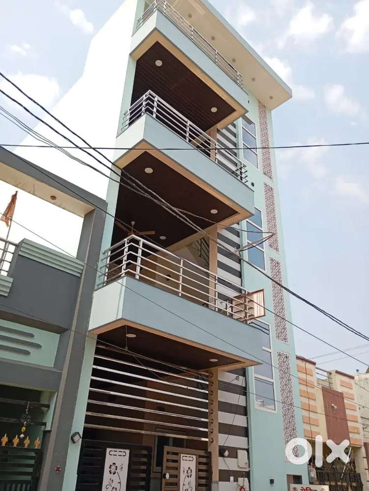 Triplex 6+ Bhk house for sale