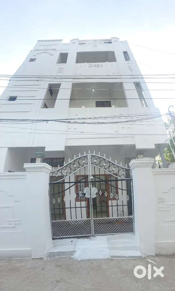 BIG HOUSE FOR SALE 7 BED ROOMS WARANGAL