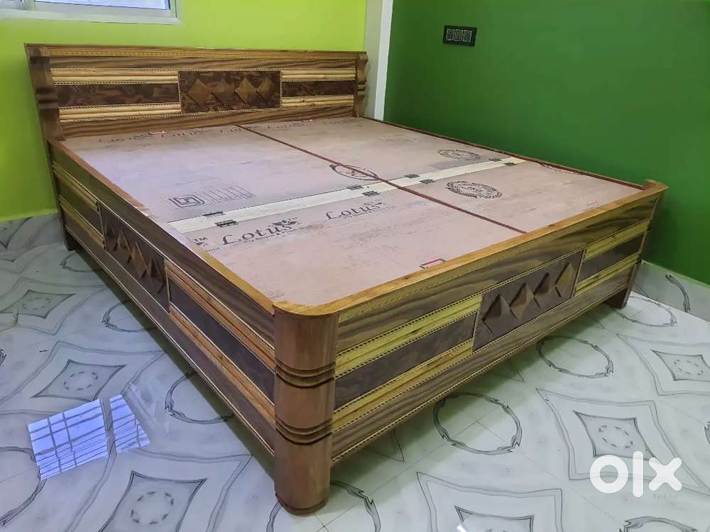 Very attractive box bed having size 6/7