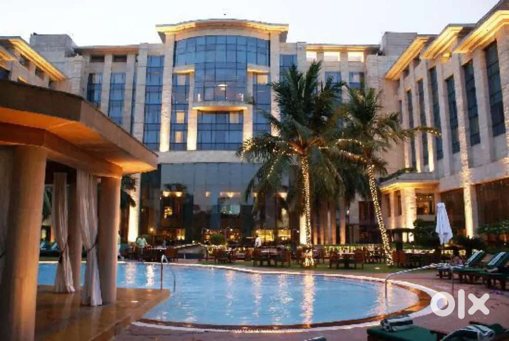 5 star hotel banquet staff job