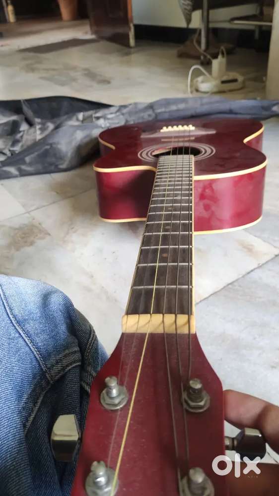 Guitar. Ok ok condition