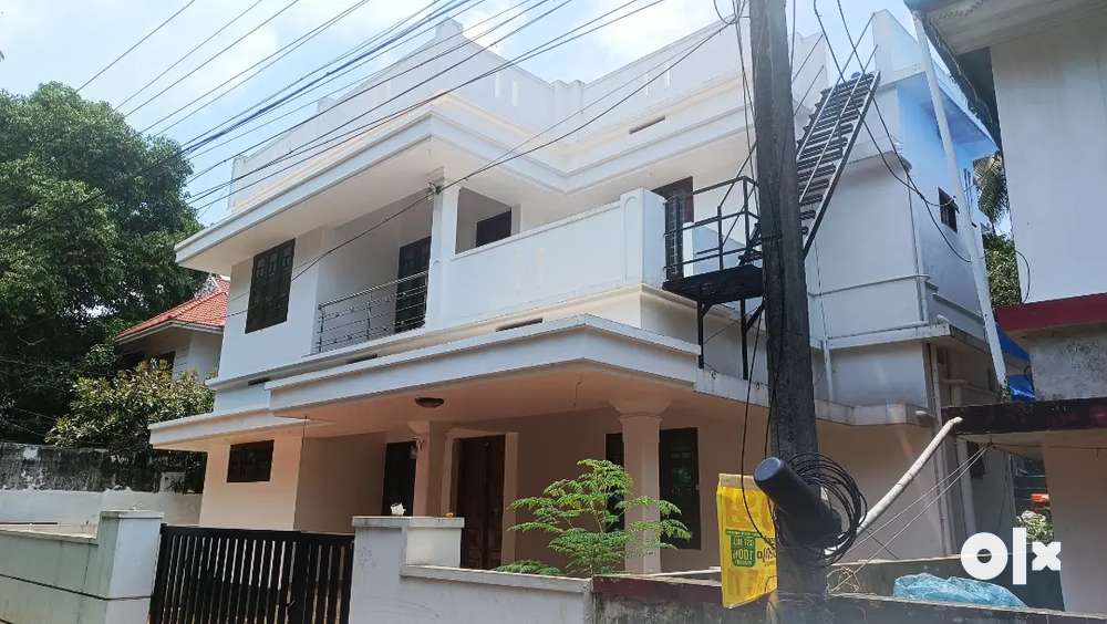 Varapuzha near kongorpilly 3 cent land 3 bed 2 storied house for sale
