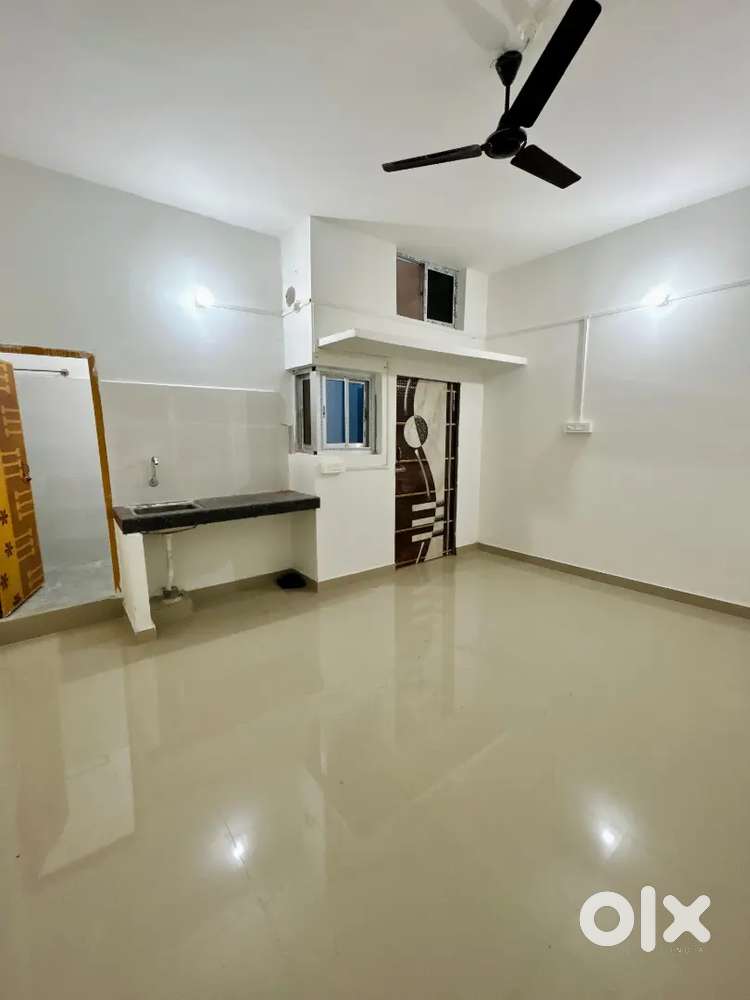 independent room available