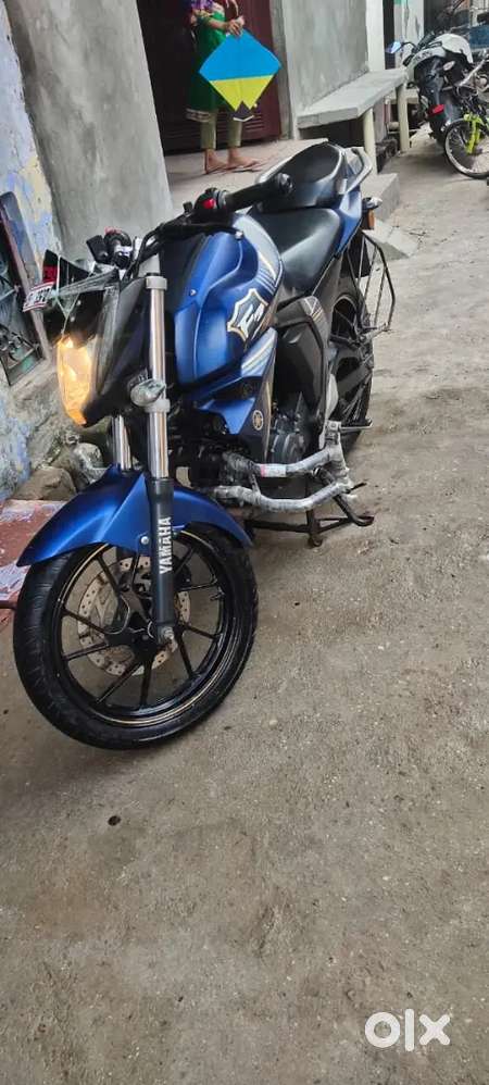 Bike Yamaha Fz5s full ok koi kami nhi hai 70000