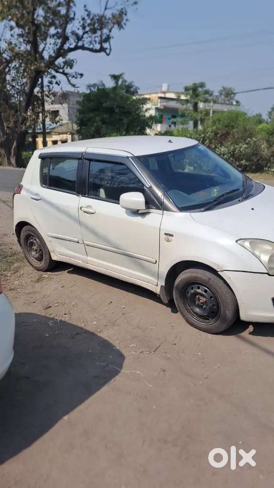 Maruti Suzuki Swift 2009 Diesel 105455 Km Driven