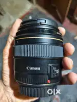 85 mm canon lens