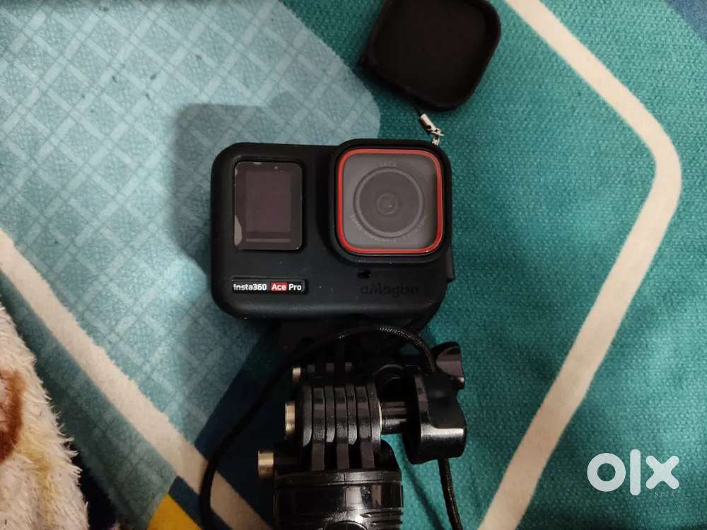 Insta 360 Ace Pro