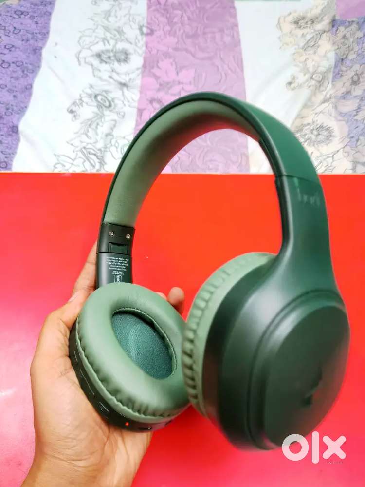 boAt Rockerz 430  40mm Drivers  40hrs Playback Almost new conditiont