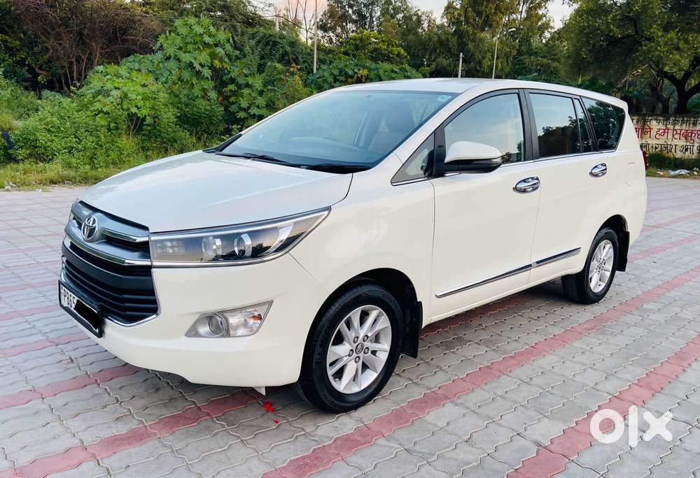 Toyota Innova Crysta 2.4 V 7 STR, 2018, Diesel