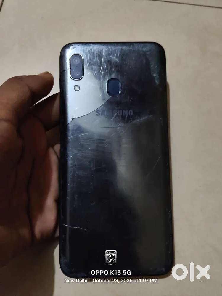 Samsung galaxy A 20 , 32gd,3gd ram single sim