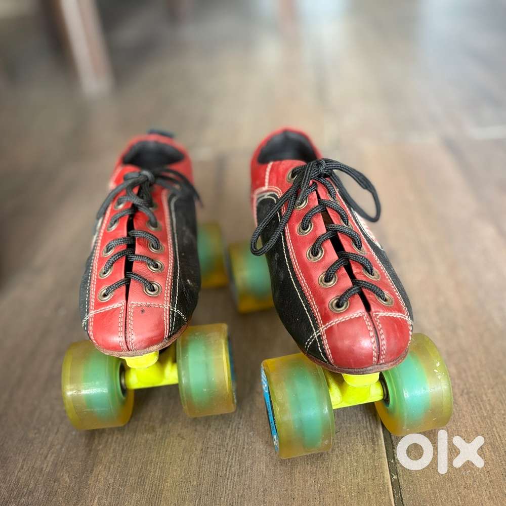 Hyper Skates for kids (4 no.) with multiple accessories