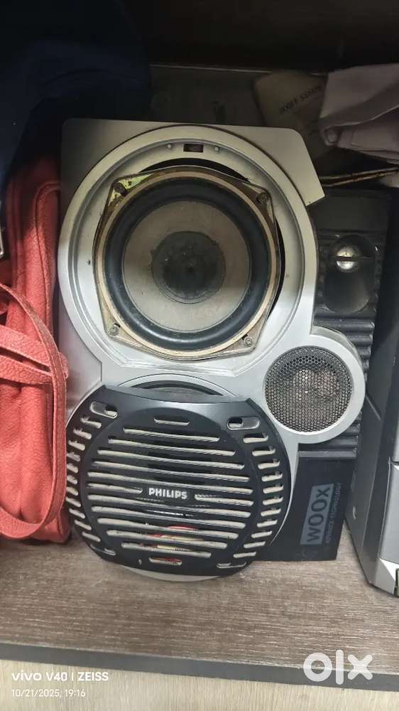 Philips speaker2 aiwa sudio
