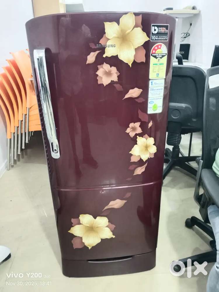 Samsung fridge.wheel chair.jeesan android tv