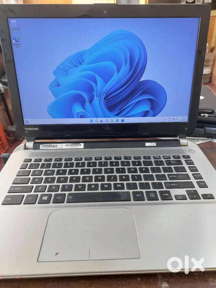 Toshiba s40-3x2101