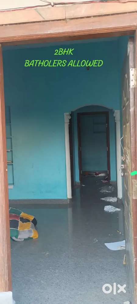 2bhk for rent near royal fort