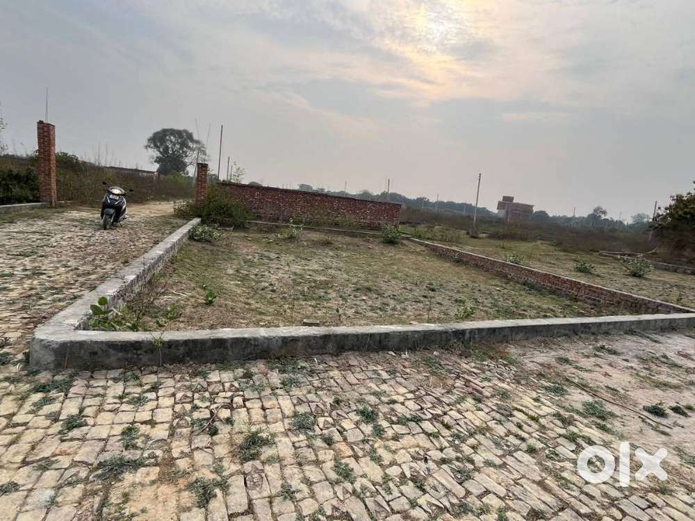 1500 Sq Ft Corner Plot Near Mahipat Mau, Brawan Kala – Negotiable