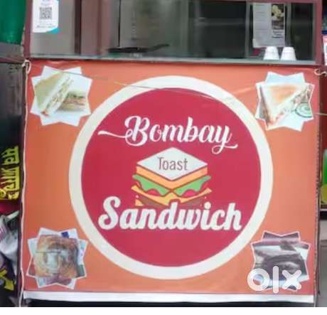 Sandwich maker and juice maker of fruits