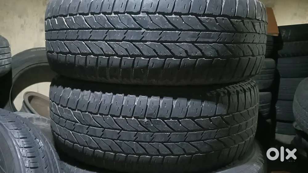 XUV 500 safari 235 65 R 17