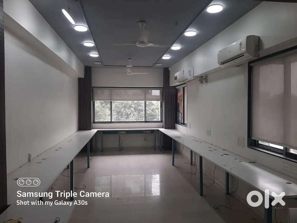 1000,sq.f Office  For Rent Furnished