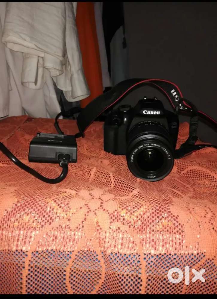 Canon 1500d camera