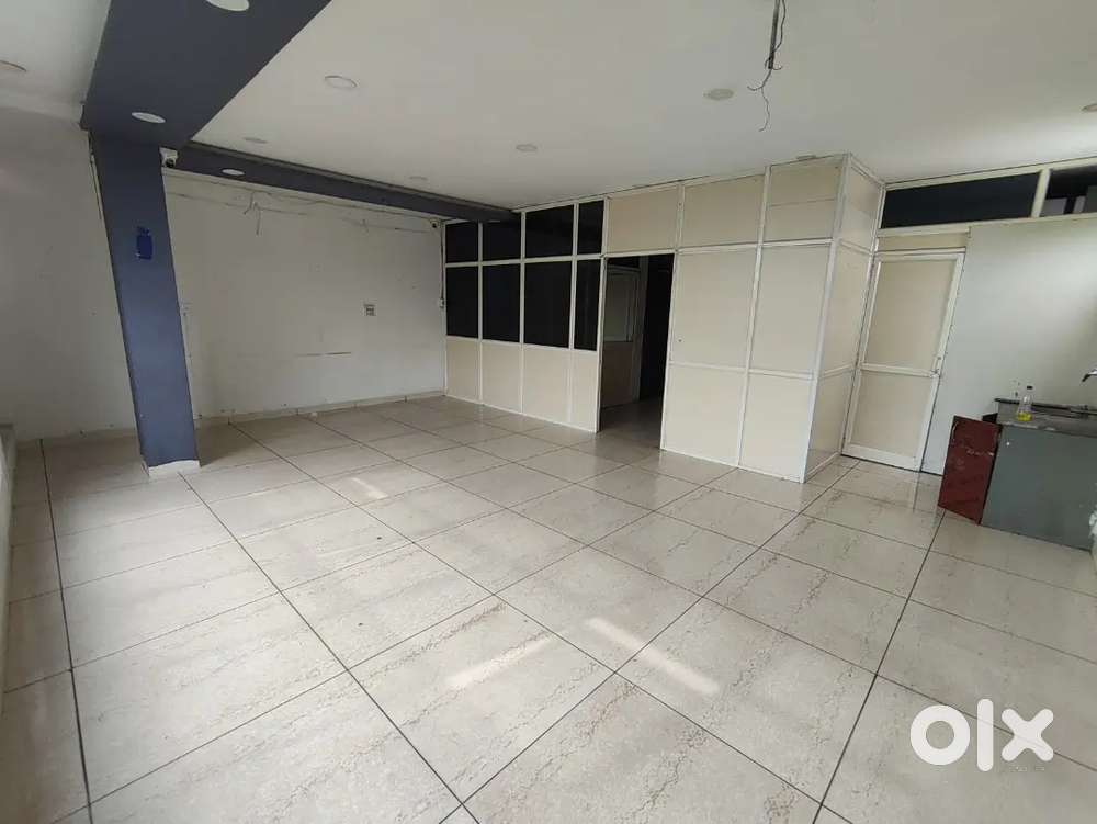 1000 Sq Ft Office Space for Rent at Sudama Nagar Service Road – Front