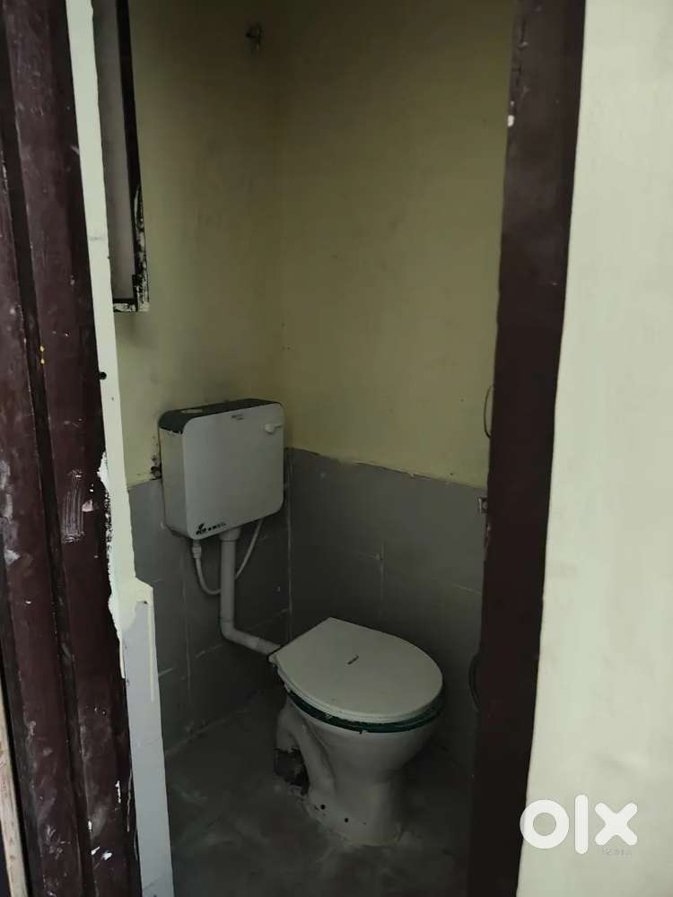 1 bhk furnished flat independent