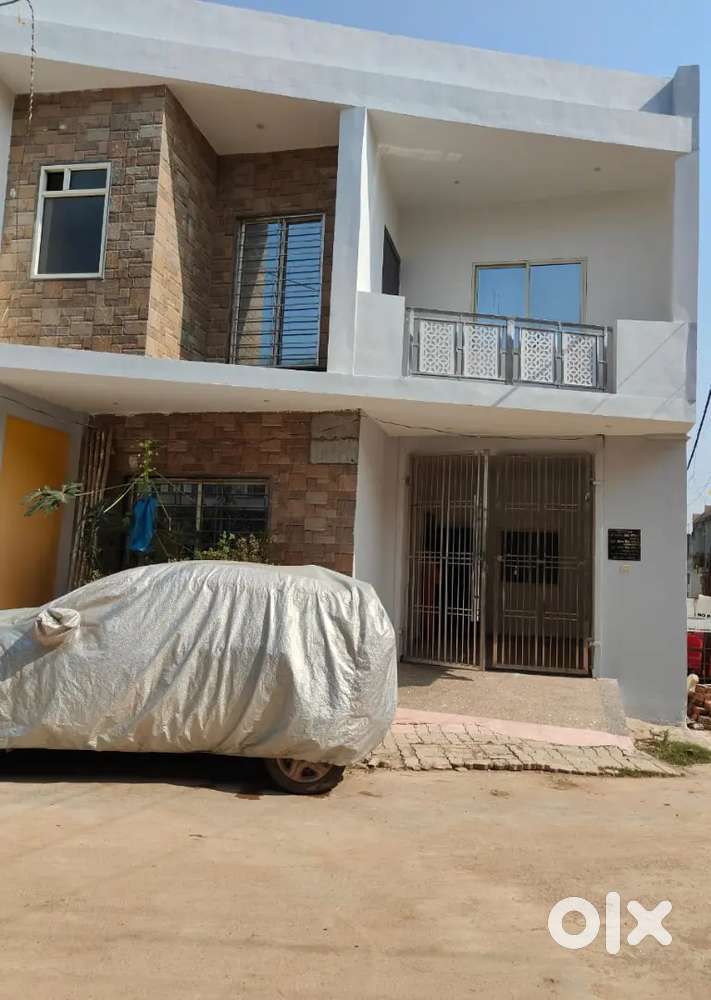 Ready to move duplex only 73 lacs near City centre