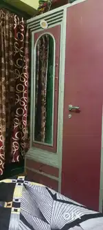 Almari bechn hai