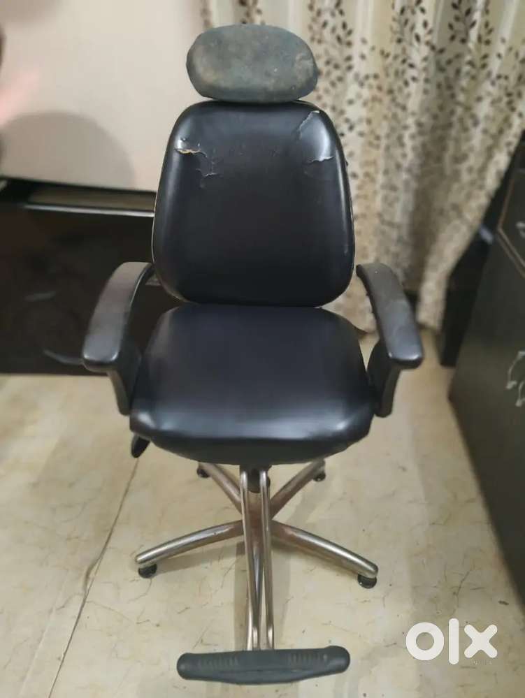Parlour chair