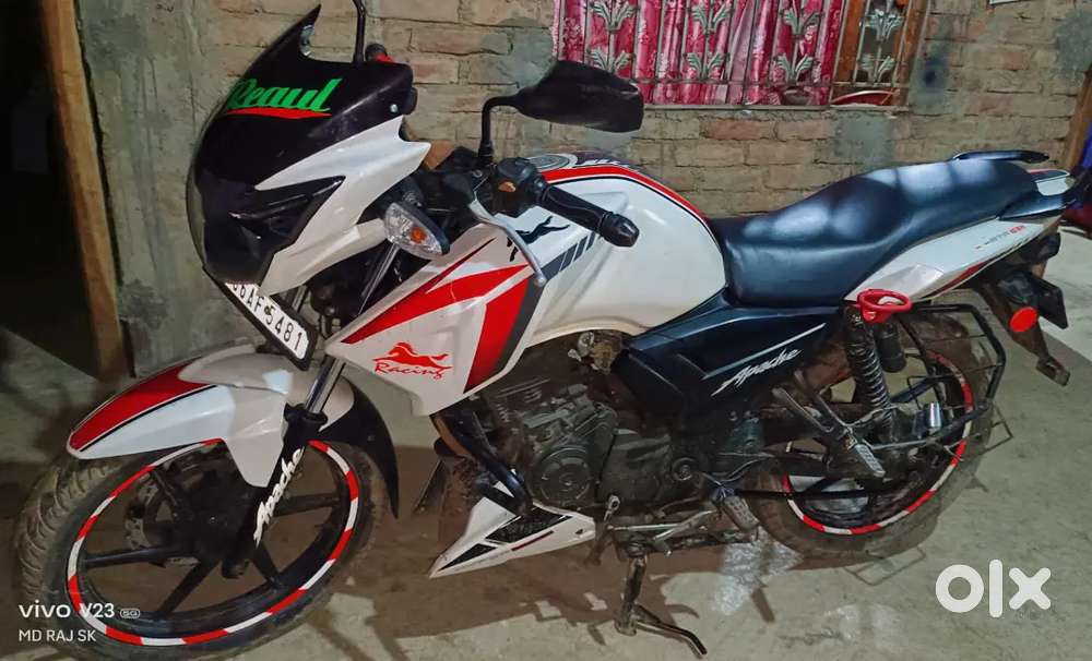 (URGENT)APACHE RTR 2V BS-IV (2019 Last month's) BIKE IS GOOD CONDITION
