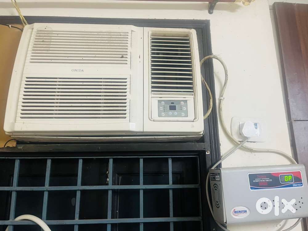 Window 1.5 ton ac….5-6 years old…2nd owner….with new stablizer