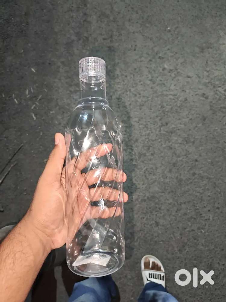 Water bottle ( transparent)