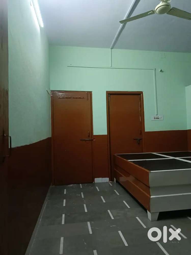 Need a room partner urgently  Rooms available