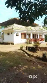 പീച്ചി മണലിപുഴയുടെ അഭിമുഖമായി 1.42 ഏക്കർ & 1350 Sqft വീടും വില്പനക്ക്