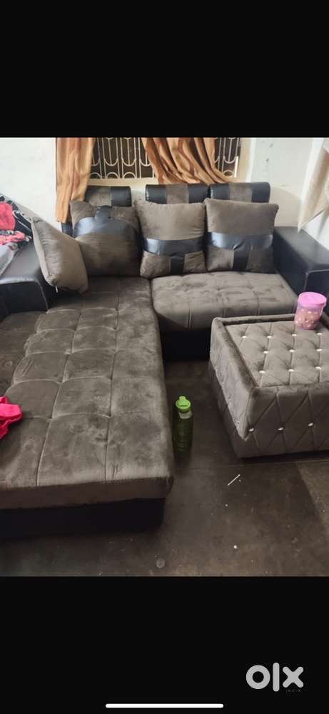 Sofa set with center table
