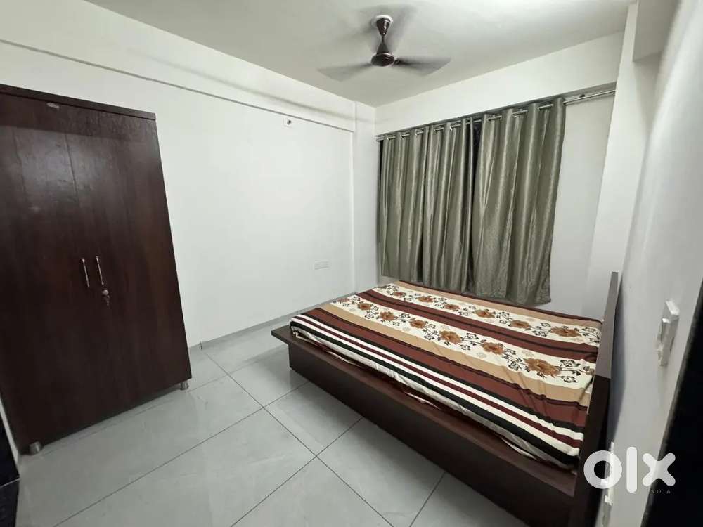 2 bhk fully furnished flat on rent