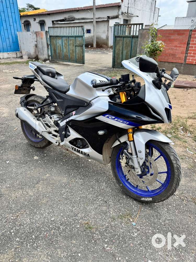 Yamaha new condition R15M V4
