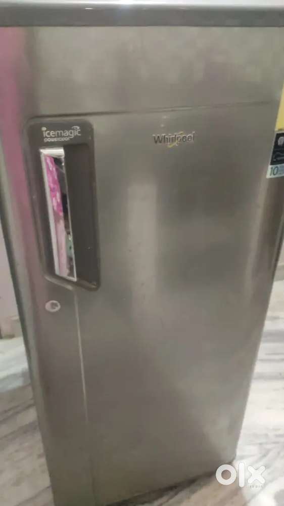 Whirlpool fridge available for sale condition like new