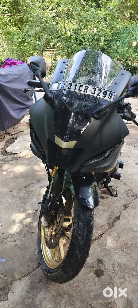 Yamaha R15 V4 (2023 Model) - Excellent Condition  25,500 km