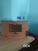 Lenovo Monitor – 22 inch (Pink Screen Issue)