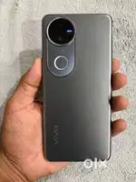 Vivo V50 5G (8GB RAM, 256GB Storage)