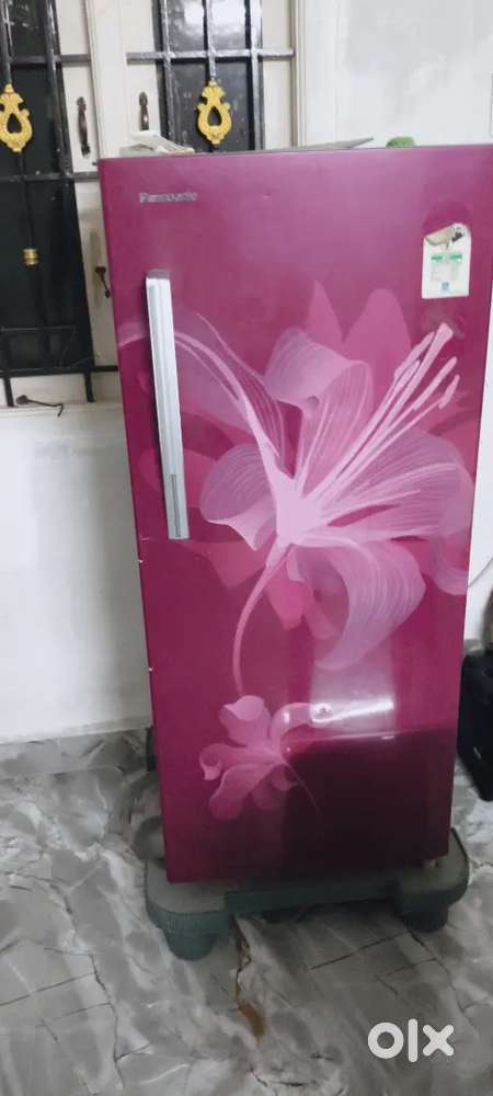 Refridge panasonic good condition for 1.5 years old