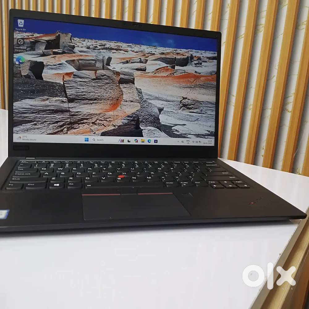 Lenovo ThinkPad X1 Carbon – i5 8th Gen  Ultra-Light Business Laptop