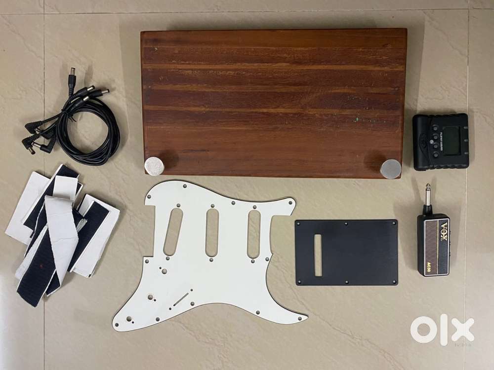 Japan Vox Amp Guitar Delay Reverb Fender Strat Tuner pedal board audio