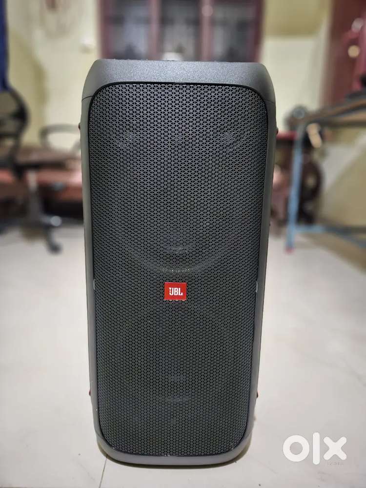 JBL Partybox 310 only 2 months old